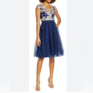 ❤️Chi chi London Metallic Lace Tulle Midi Dress in Blue.